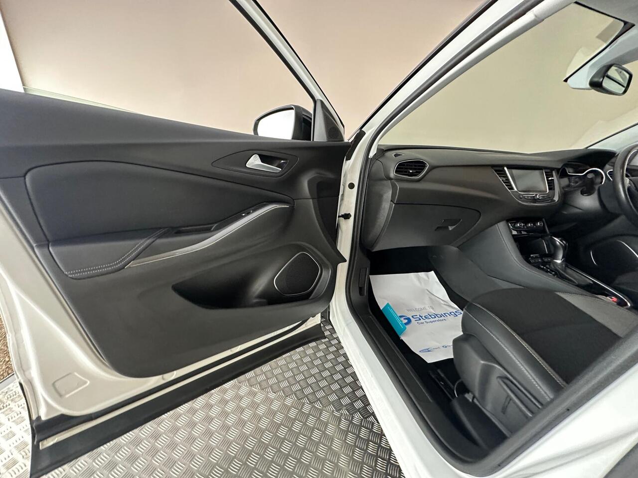 Vauxhall Grandland X KE21MXZ