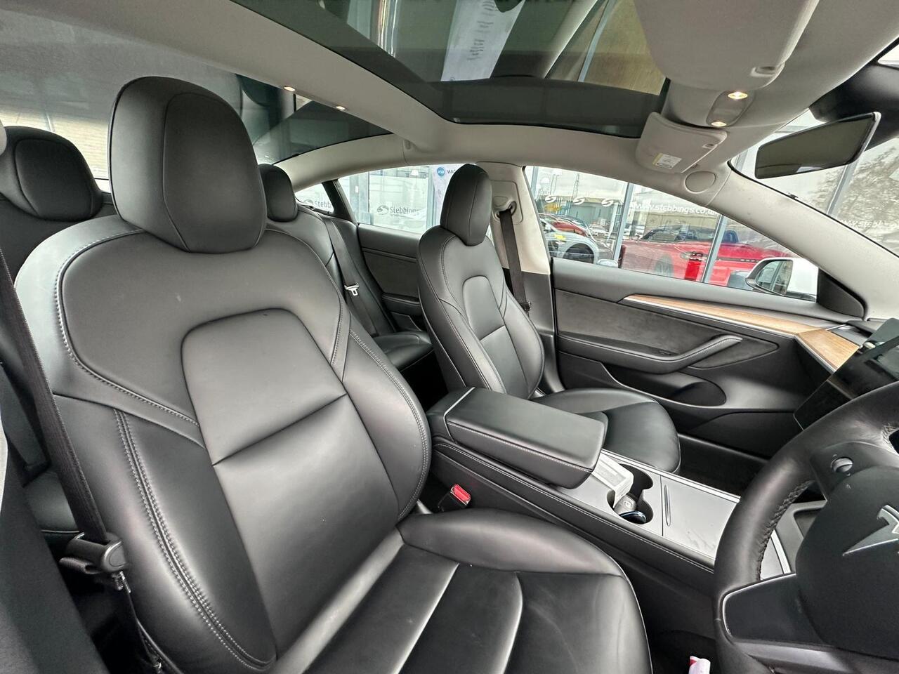 Tesla Model 3 AF72VMX