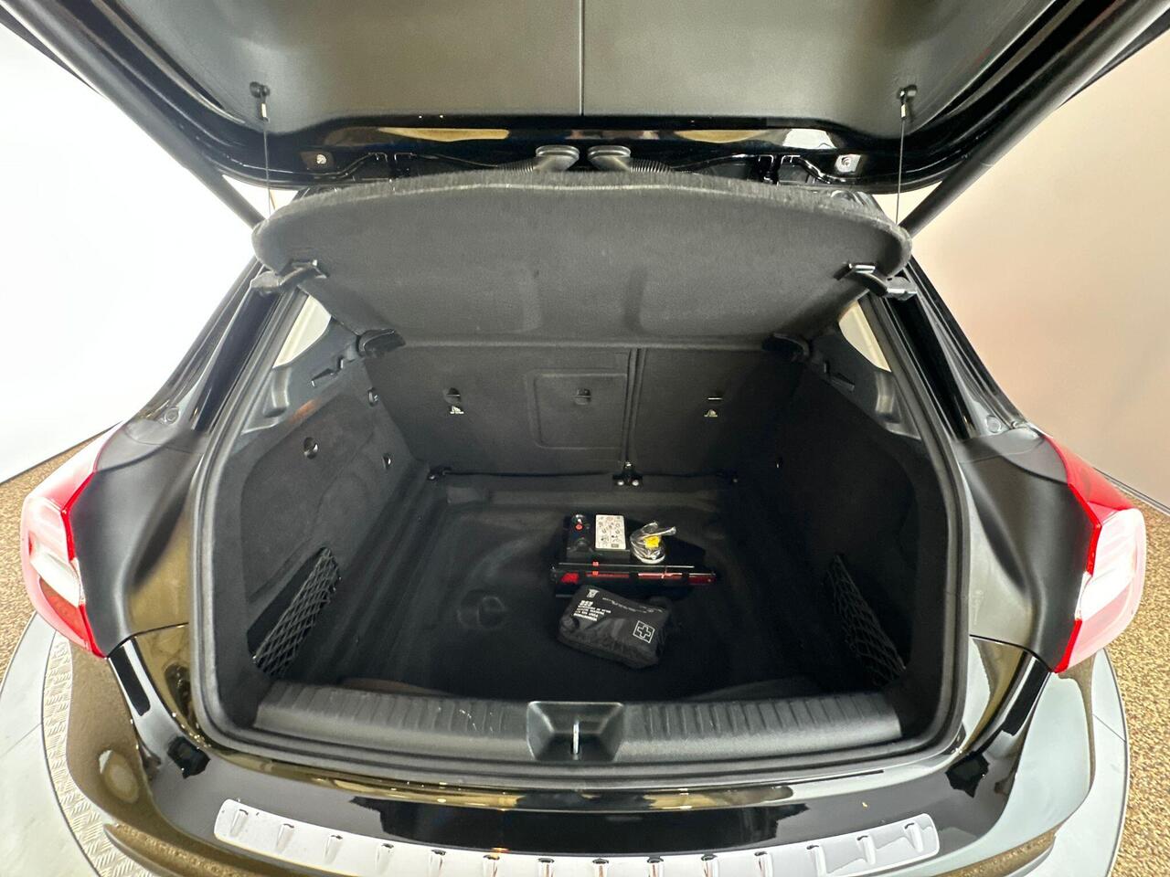 Mercedes-Benz GLA CP18TUA