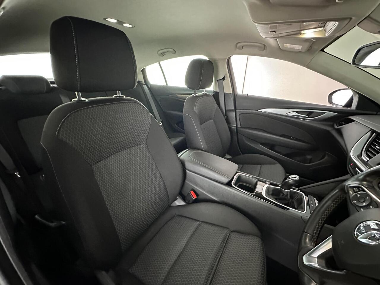 Vauxhall Insignia VO71HPL