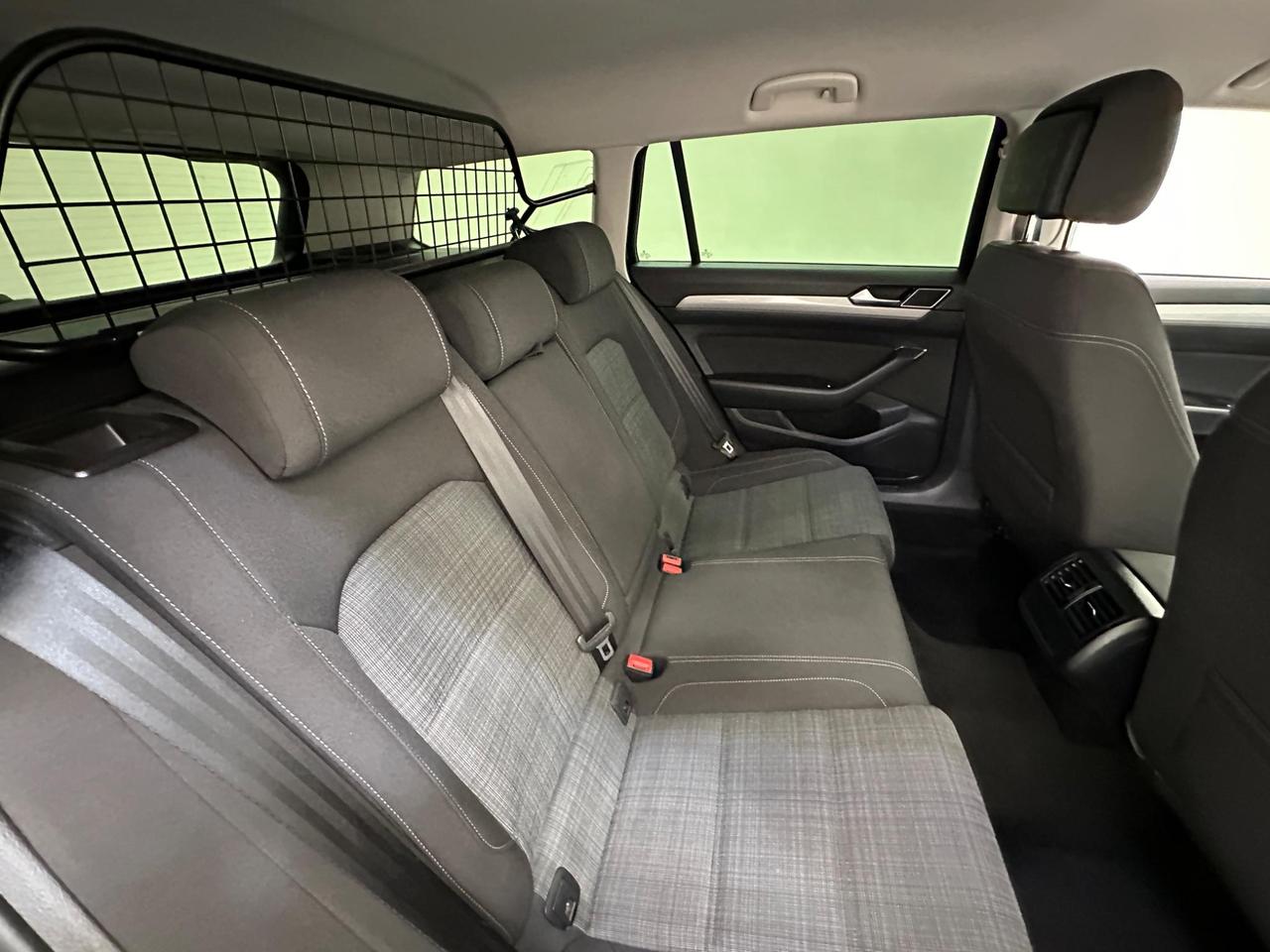 Volkswagen Passat VN69VMY