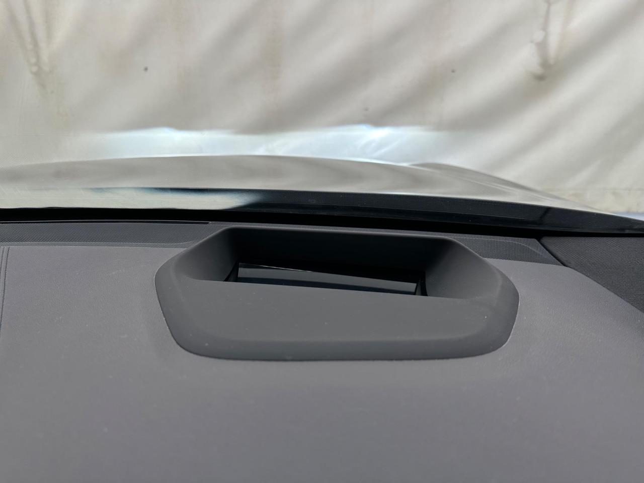 BMW 6 Series Gran Turismo YD68SYZ