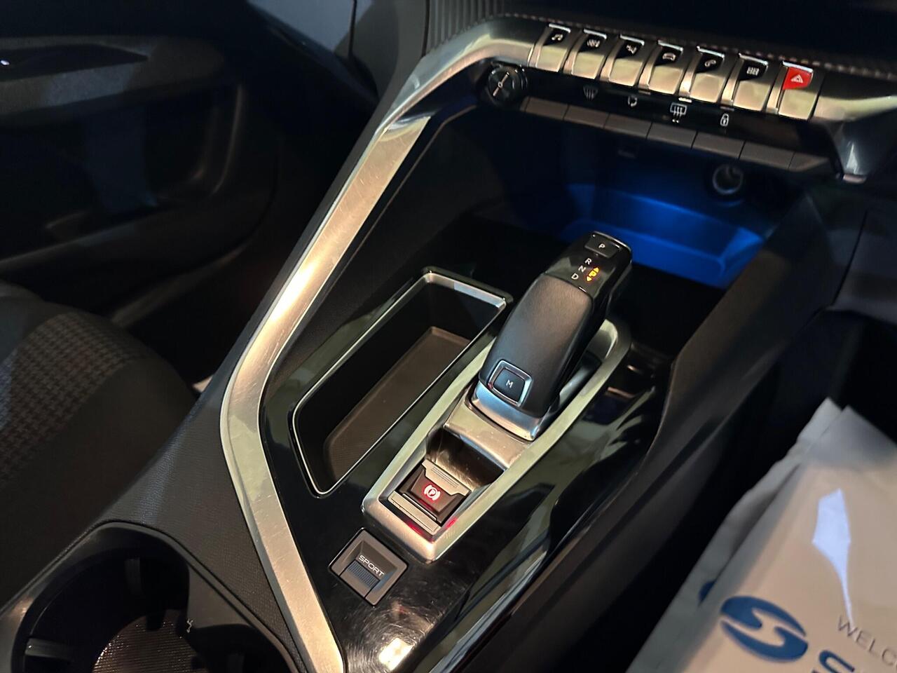 Peugeot 3008 RO18XEE