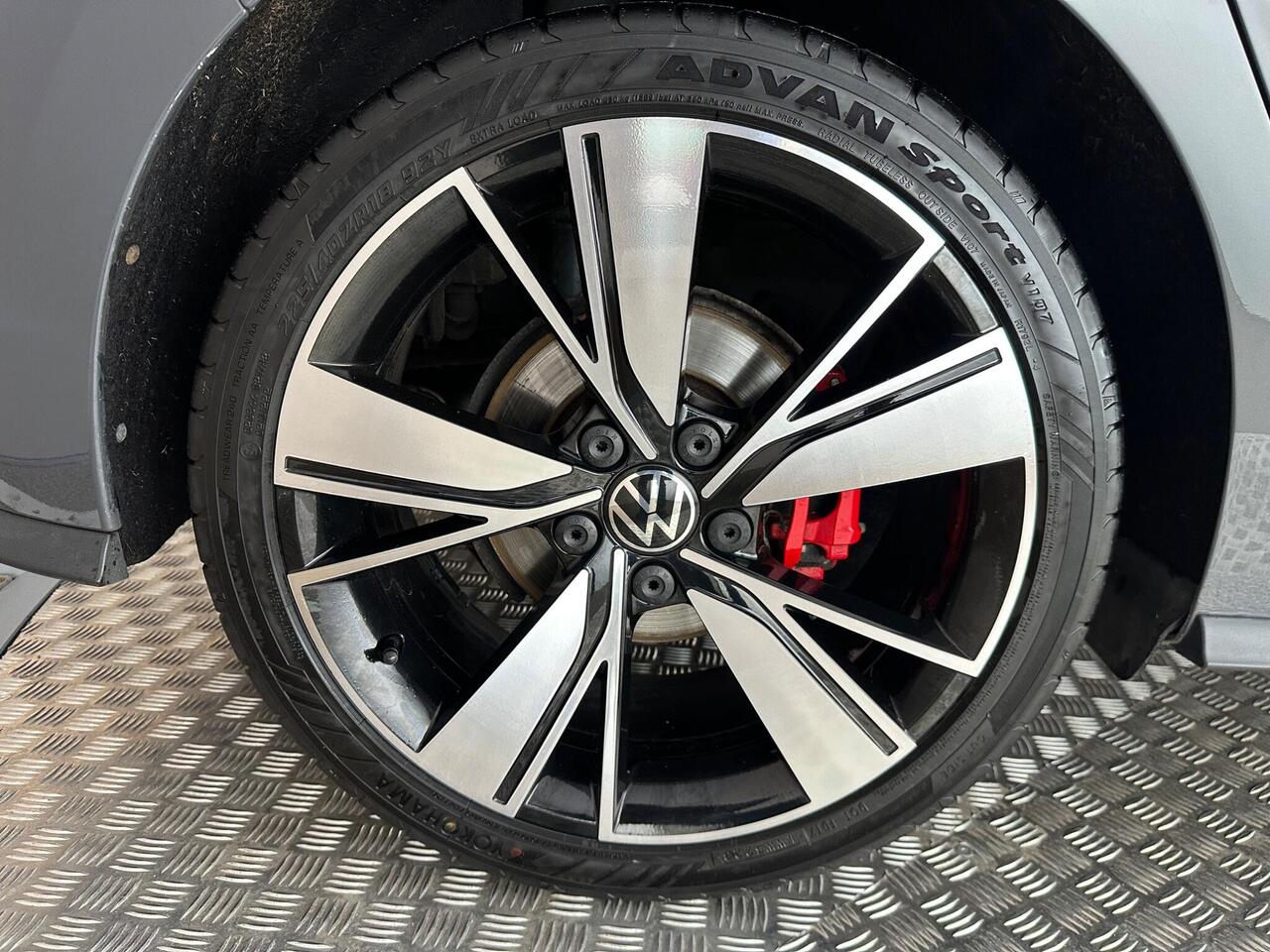 Volkswagen Golf DF70SFV