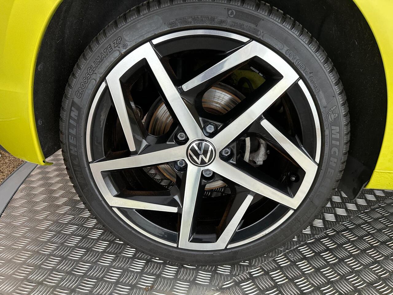 Volkswagen Golf NH21GKG