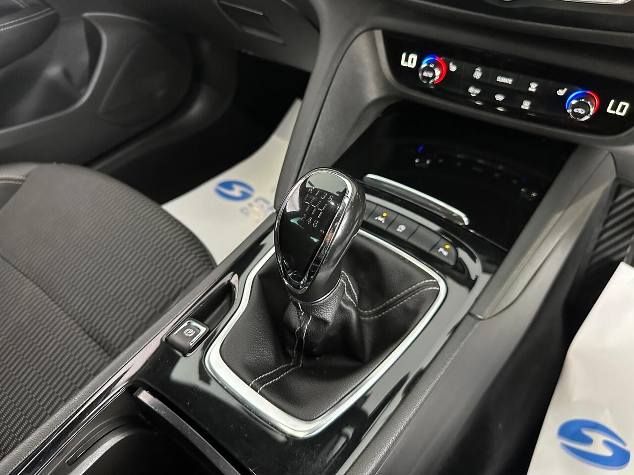 Vauxhall Insignia DY67VWC