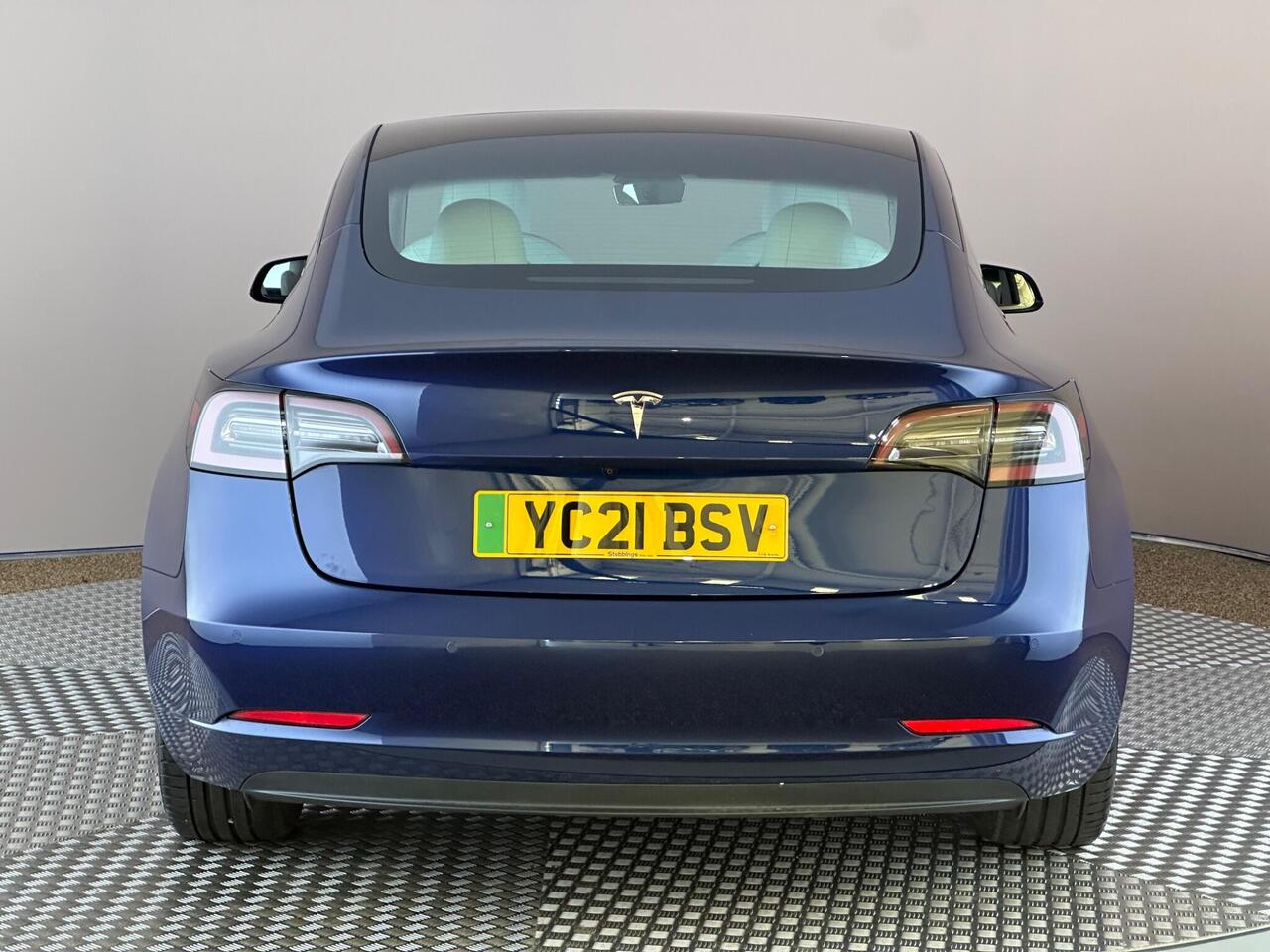 Tesla Model 3 YC21BSV