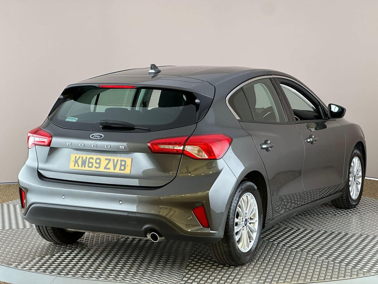 Ford Focus KW69ZVB