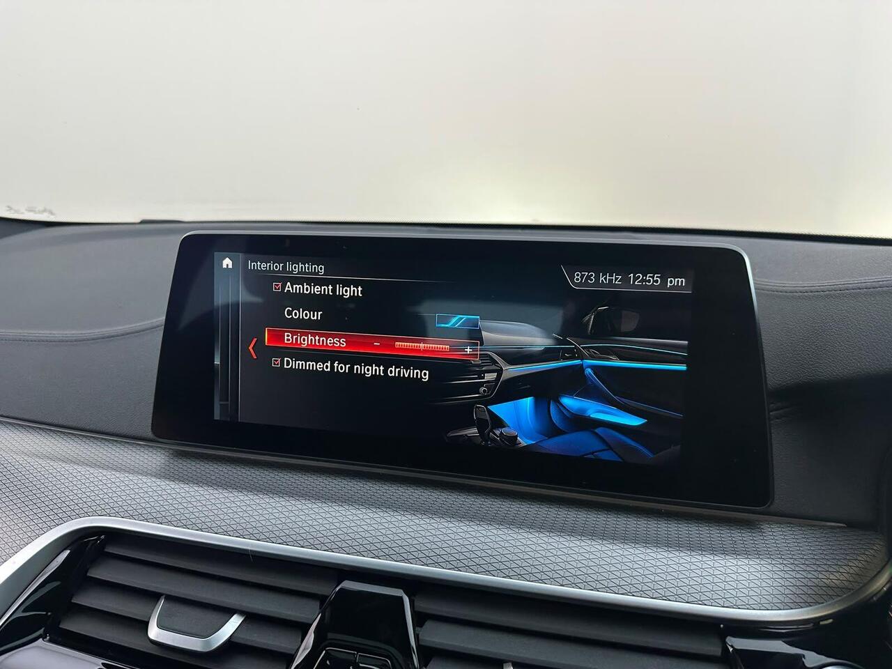BMW 5 Series YJ19VDG