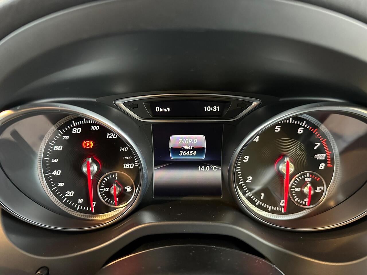 Mercedes-Benz GLA SP68OND