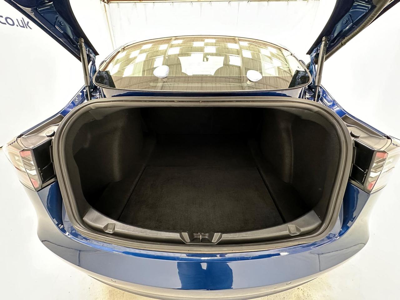 Tesla Model 3 AK20CWM