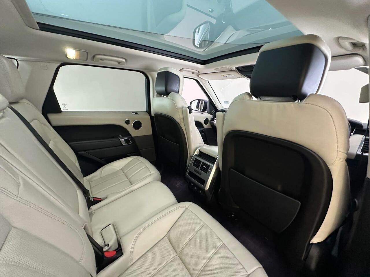 Land Rover Range Rover Sport AJ18GTY