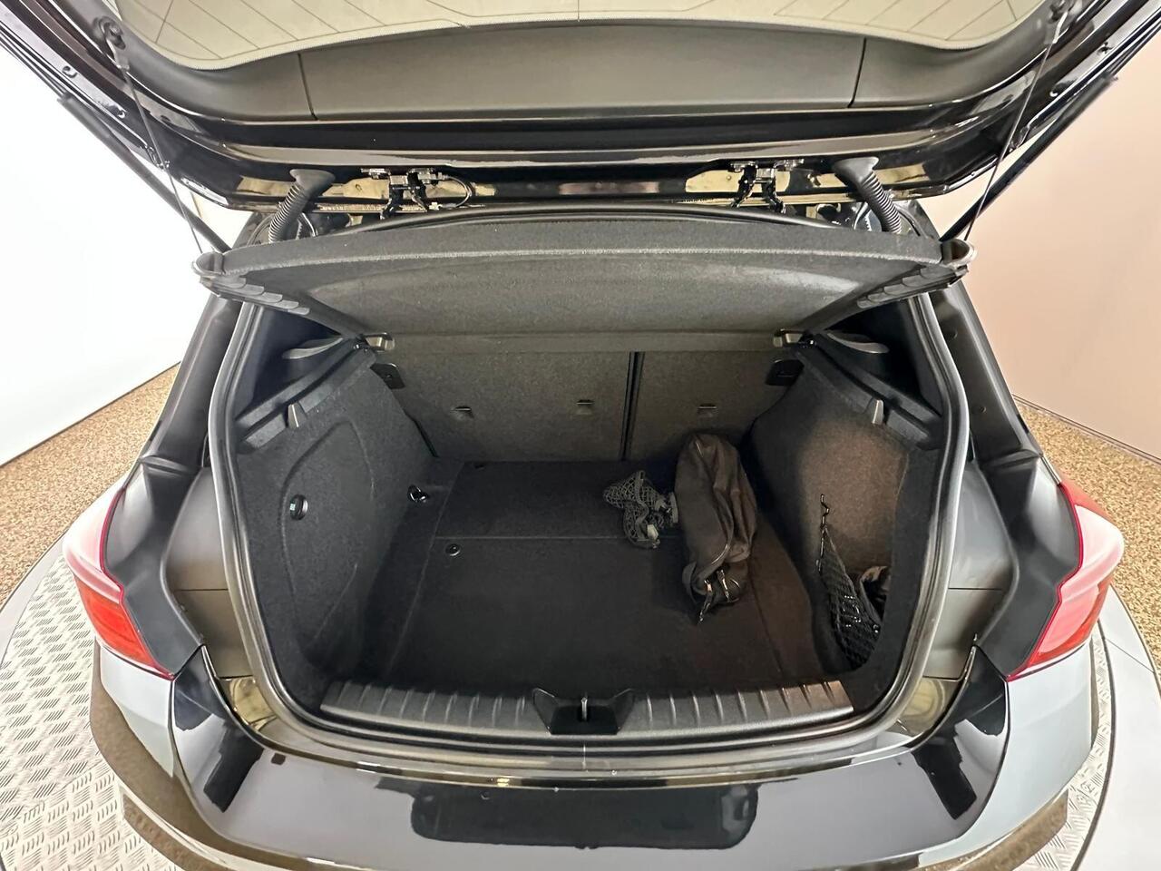 BMW 1 Series YC19KBT