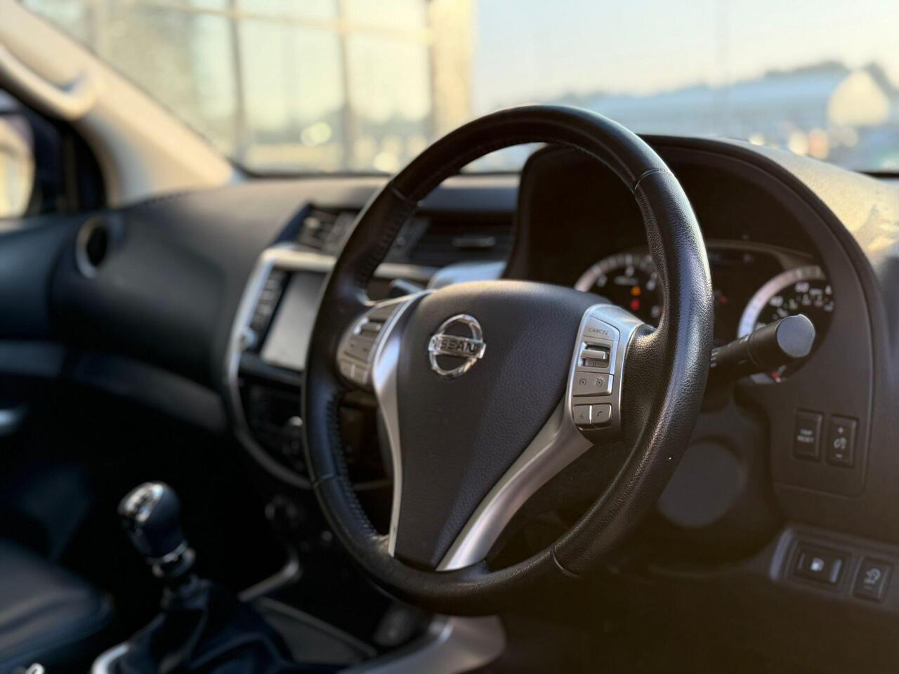 Nissan Navara WF71UVP