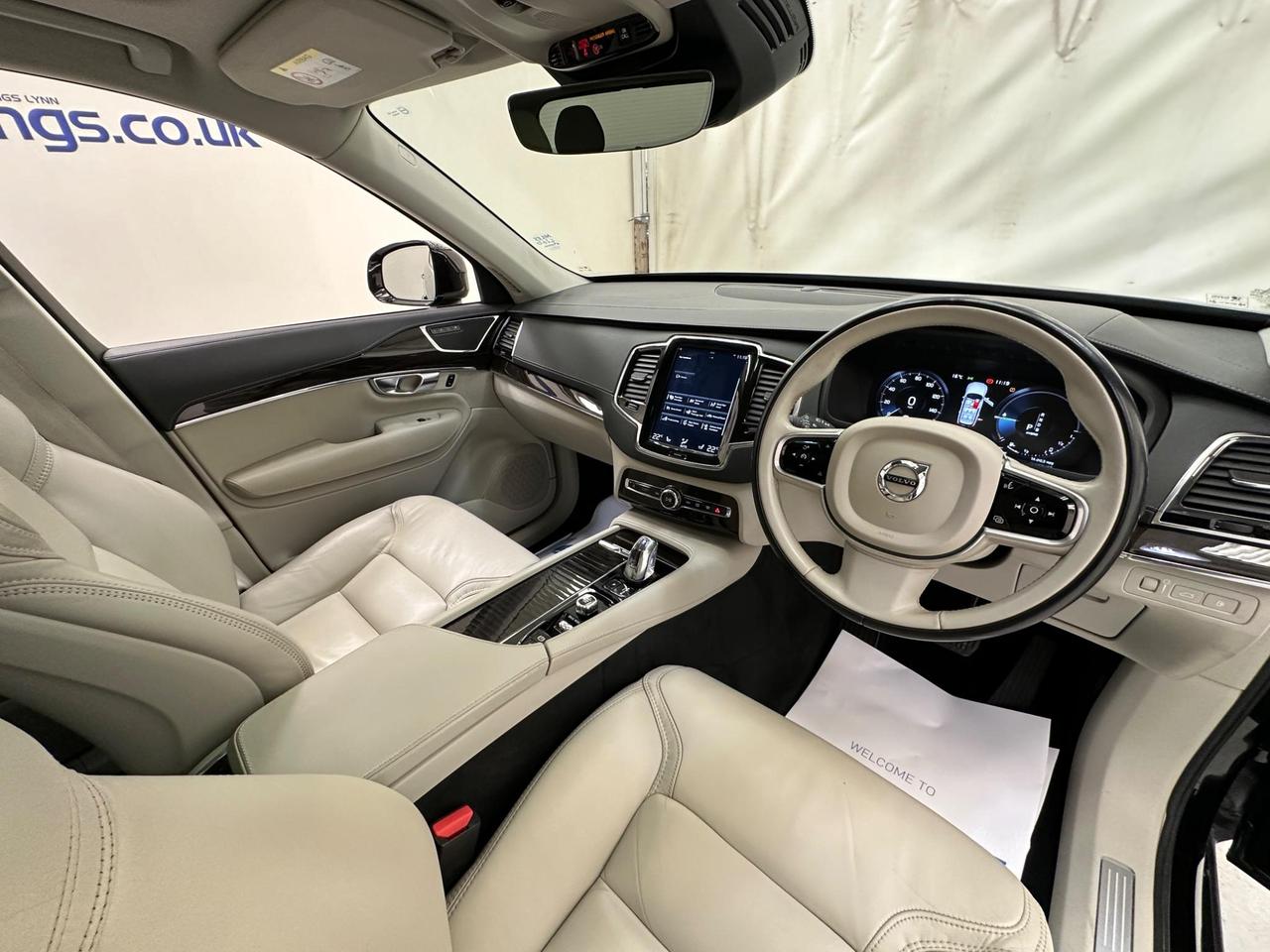 Volvo XC90 YT67WMO