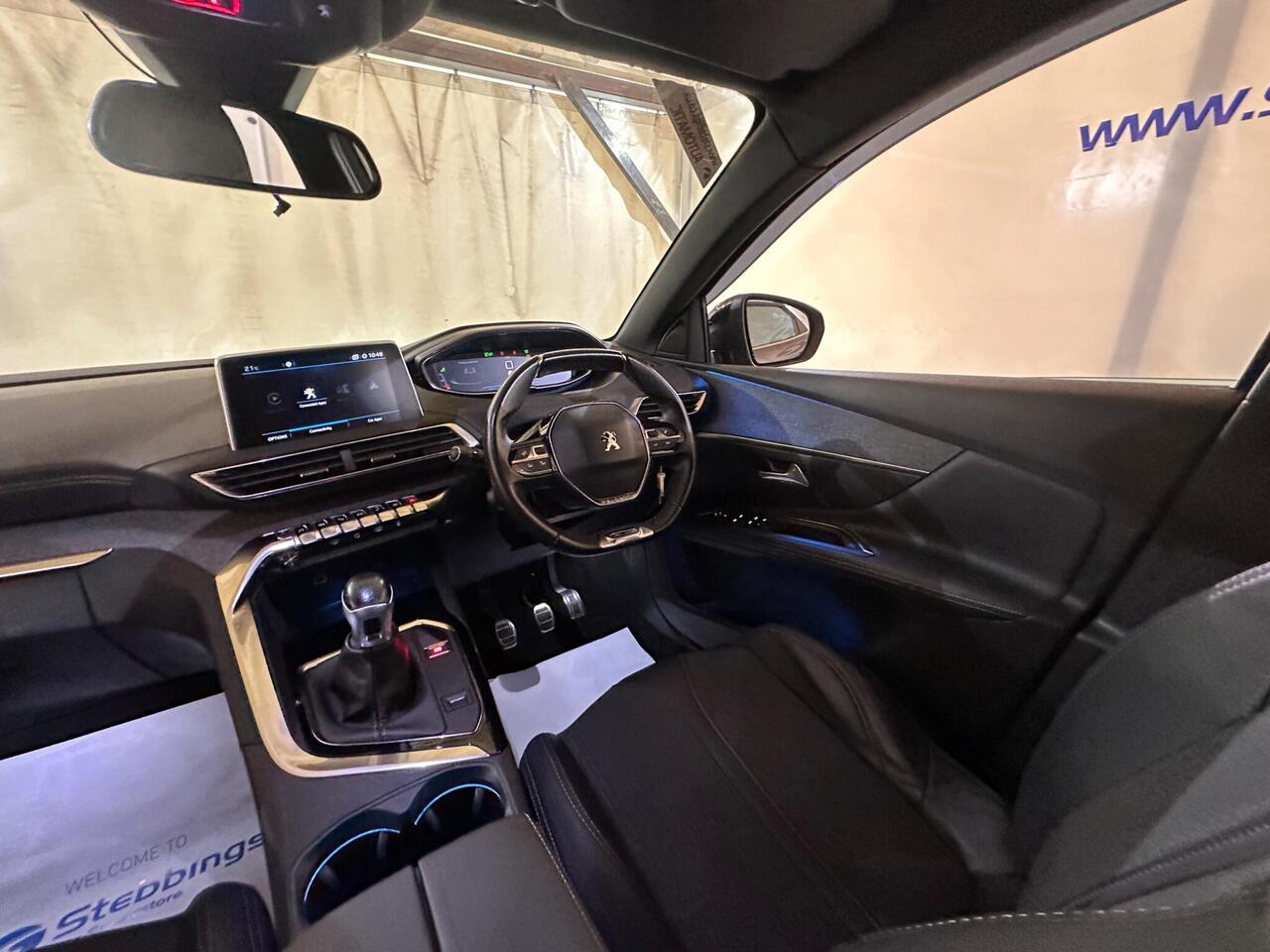 Peugeot 3008 AV17NKP