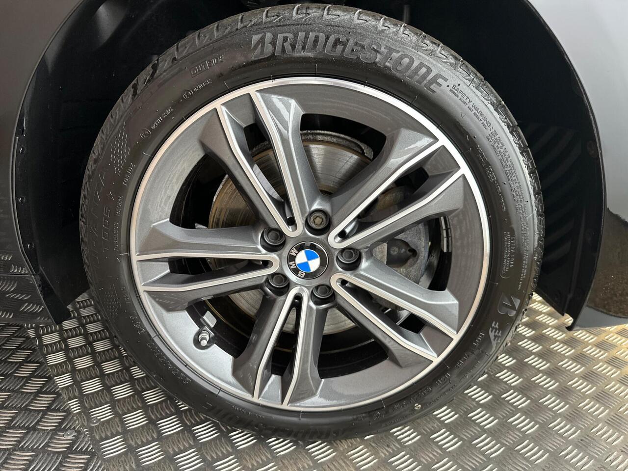 BMW 1 Series HT71AVC