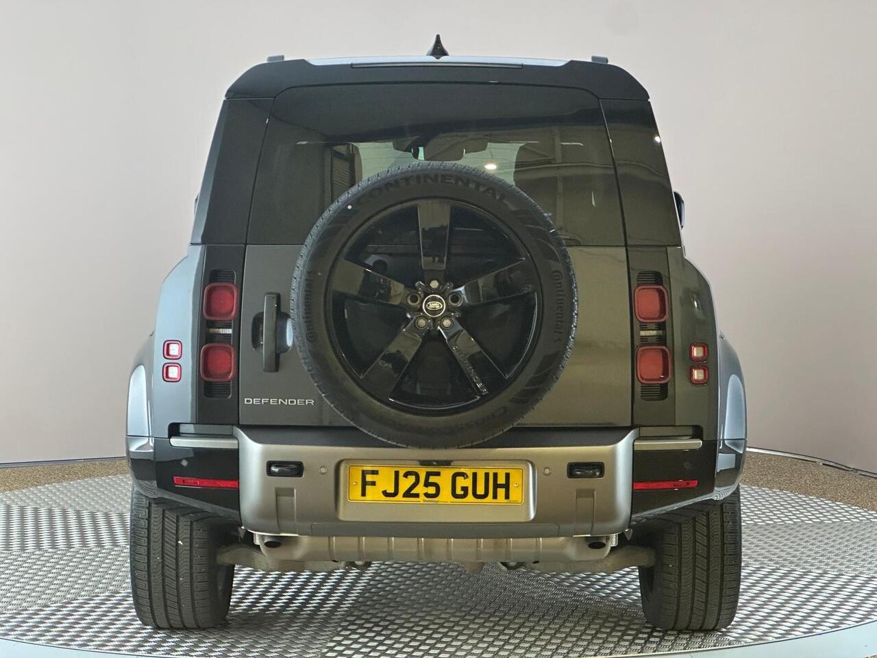 Land Rover Defender 110 FJ25GUH