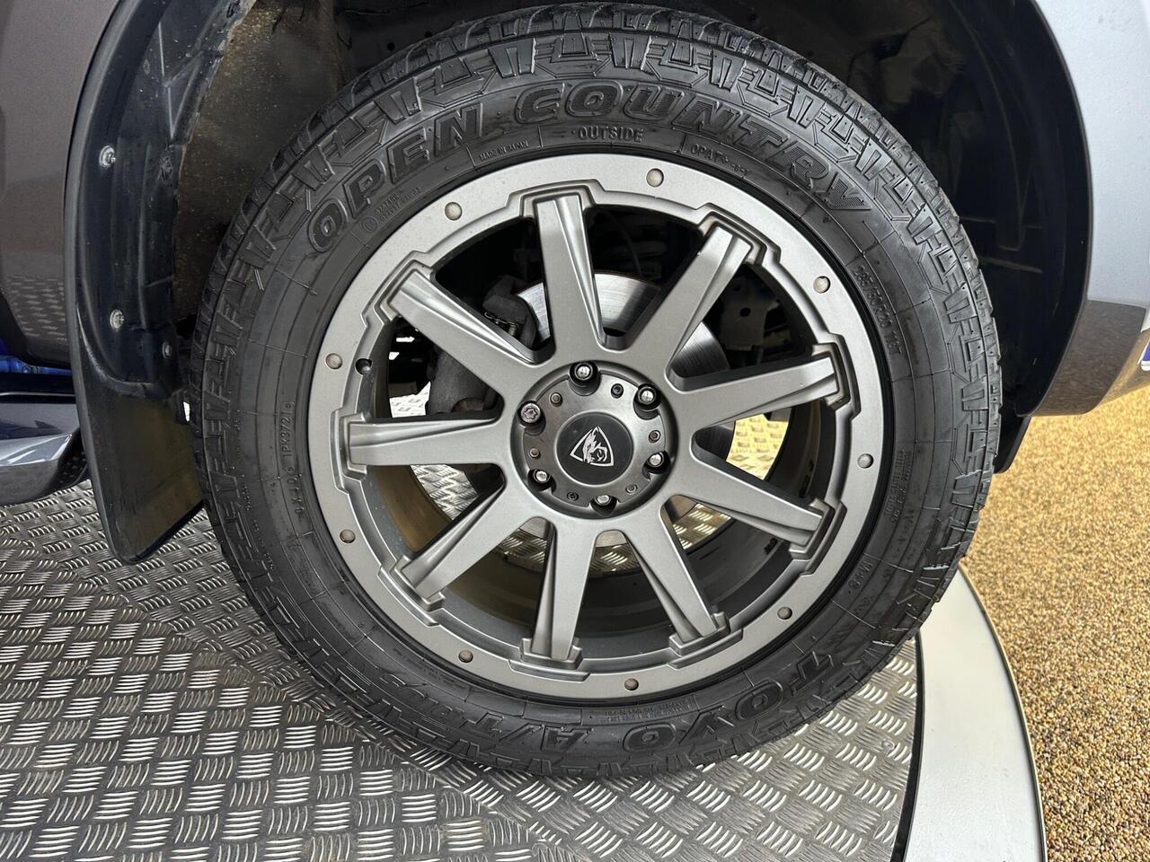 Isuzu D-Max BW23FXX