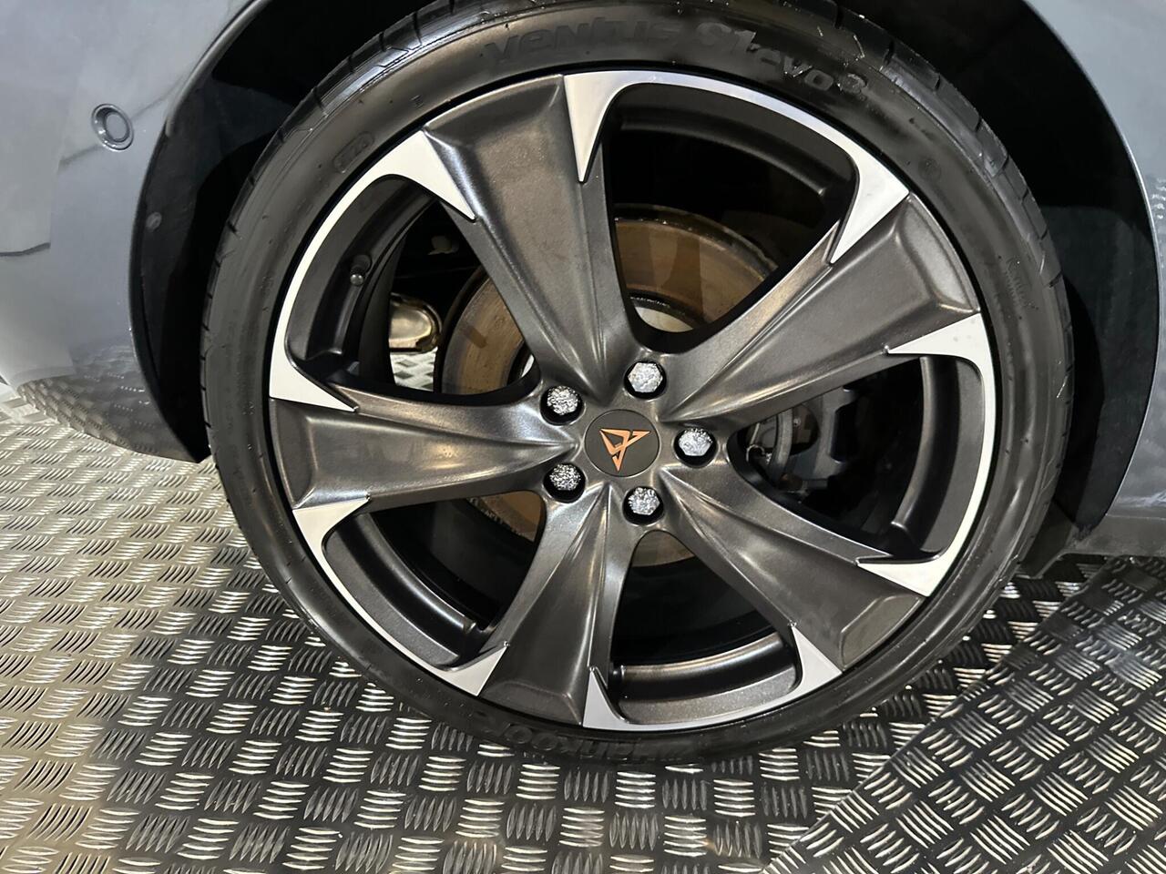 CUPRA Leon BP23JPY
