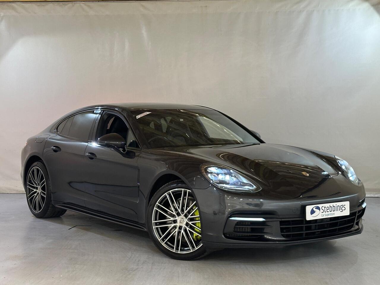 Porsche Panamera VU67KYG