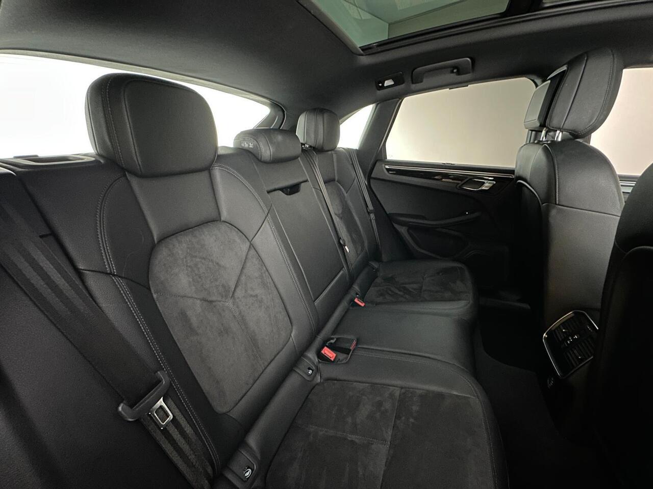 Porsche Macan RK67LWA