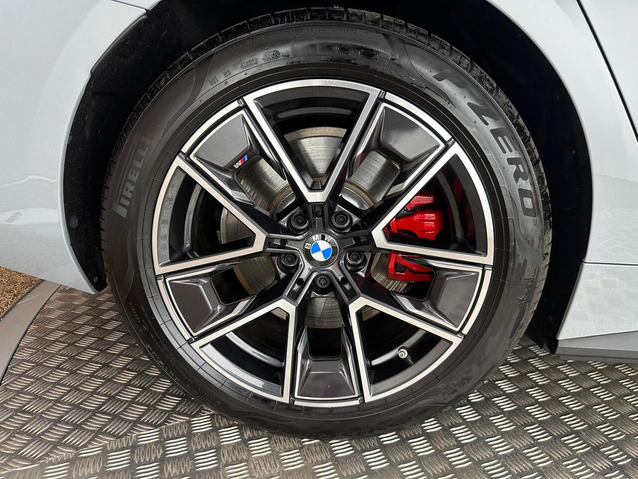 BMW i4 HV25NXE