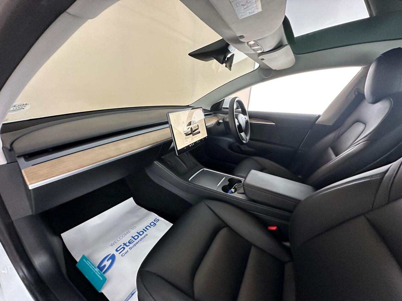 Tesla Model 3 AF72VVL