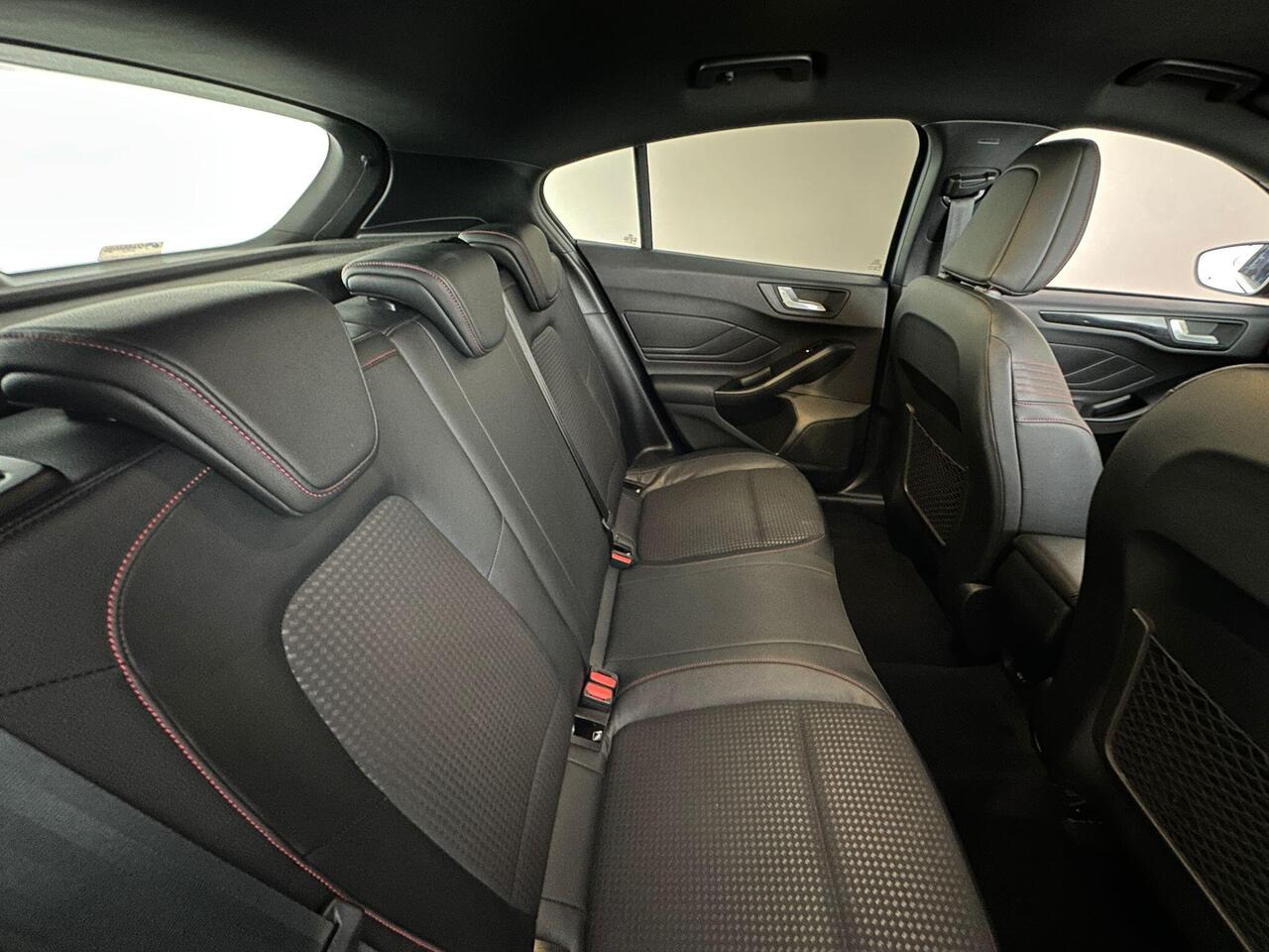 Ford Focus FV70XUA