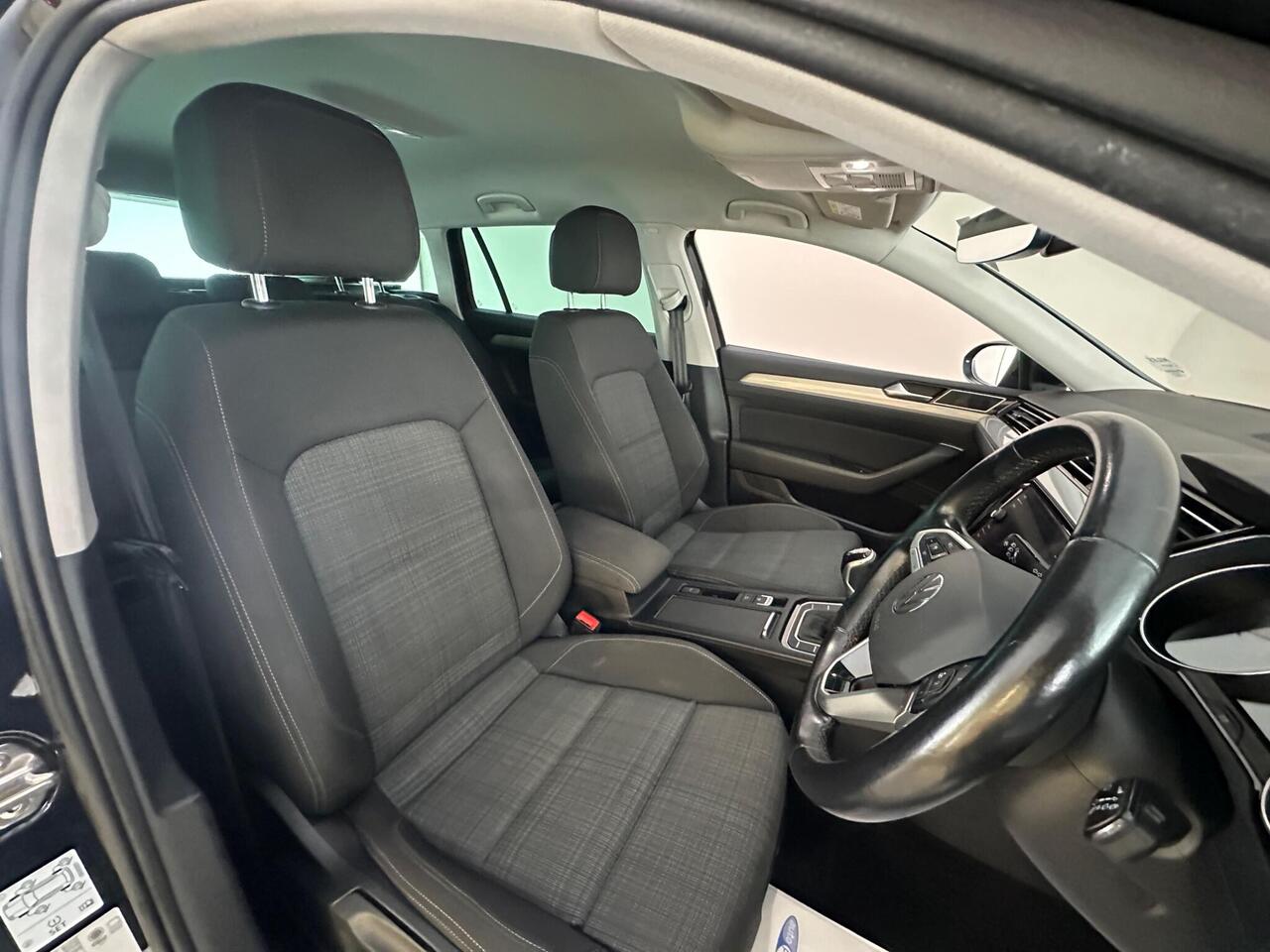 Volkswagen Passat YC71RXO