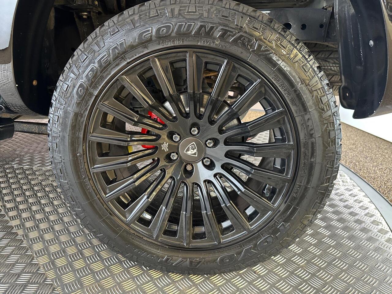 Nissan Navara YC21JDP