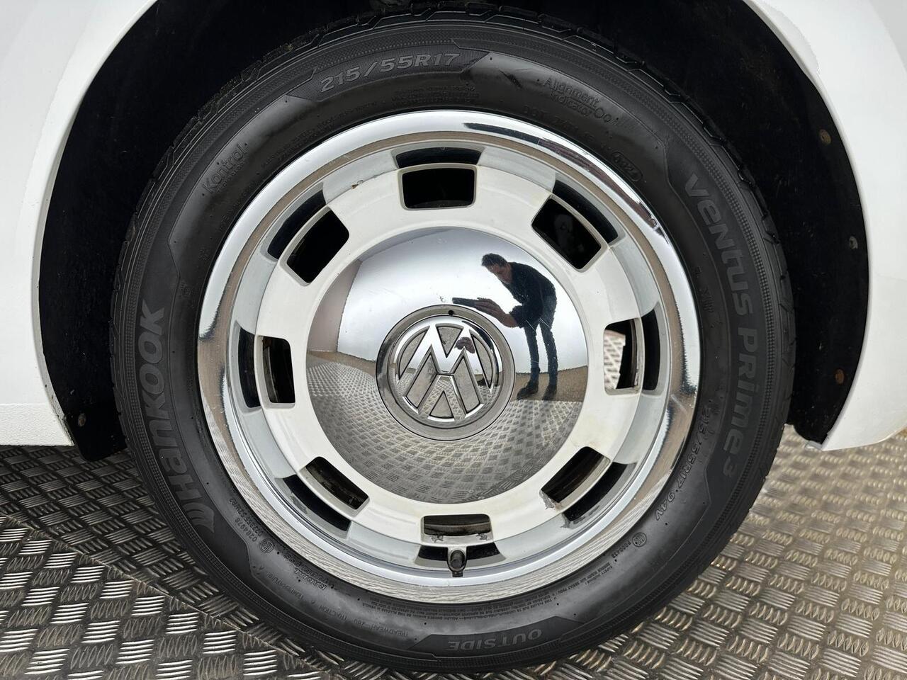 Volkswagen Beetle NA64UNW