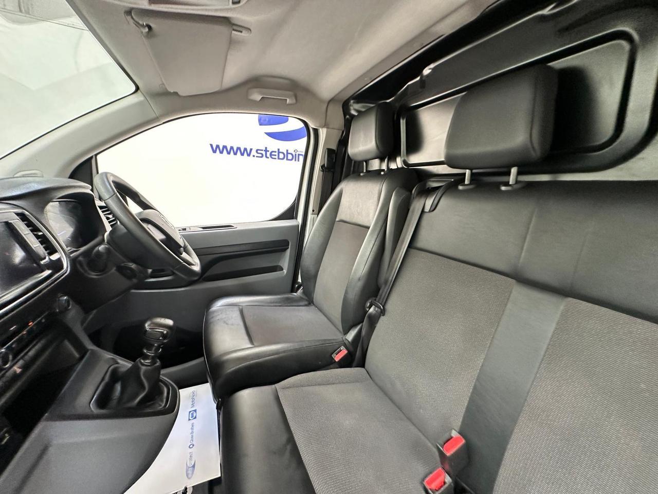Vauxhall Vivaro DT70GHH