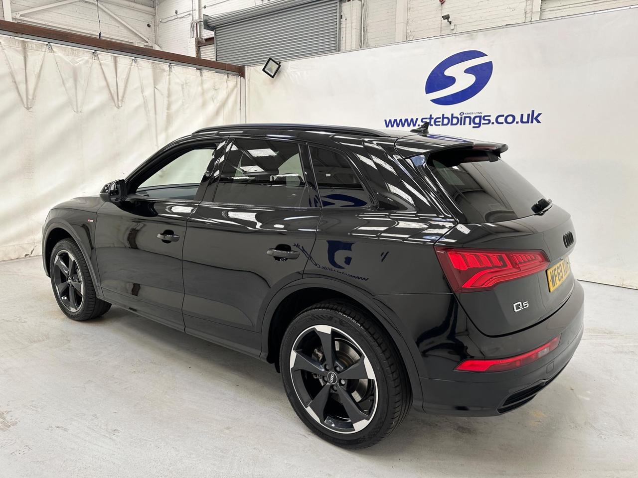 Audi Q5 WF69XDN