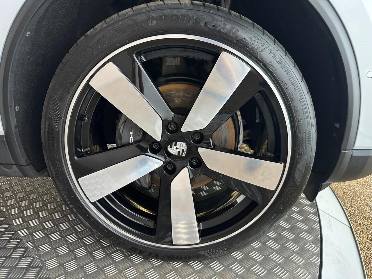 Porsche Macan PJ74LPK