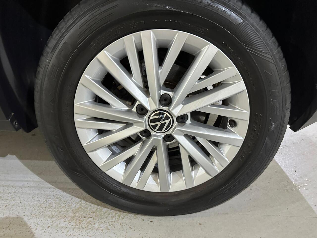 Volkswagen T-Roc AV22SYR