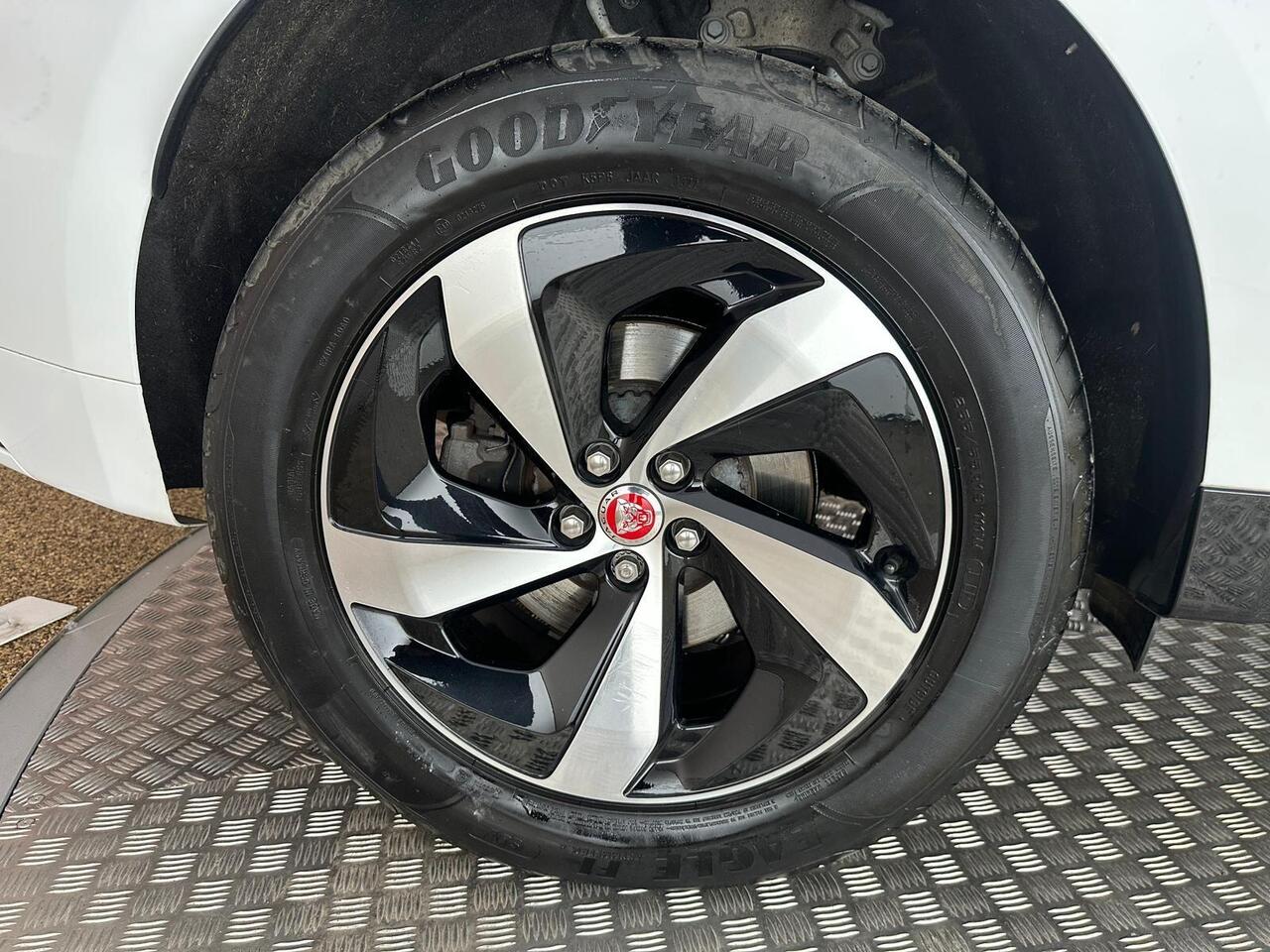 Jaguar F-PACE CN23YJC