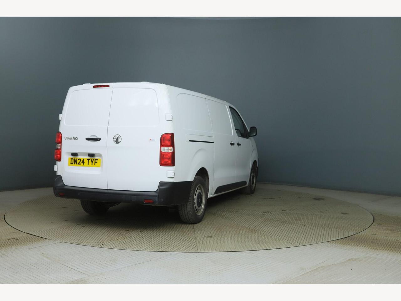 Vauxhall Vivaro DN24TYW