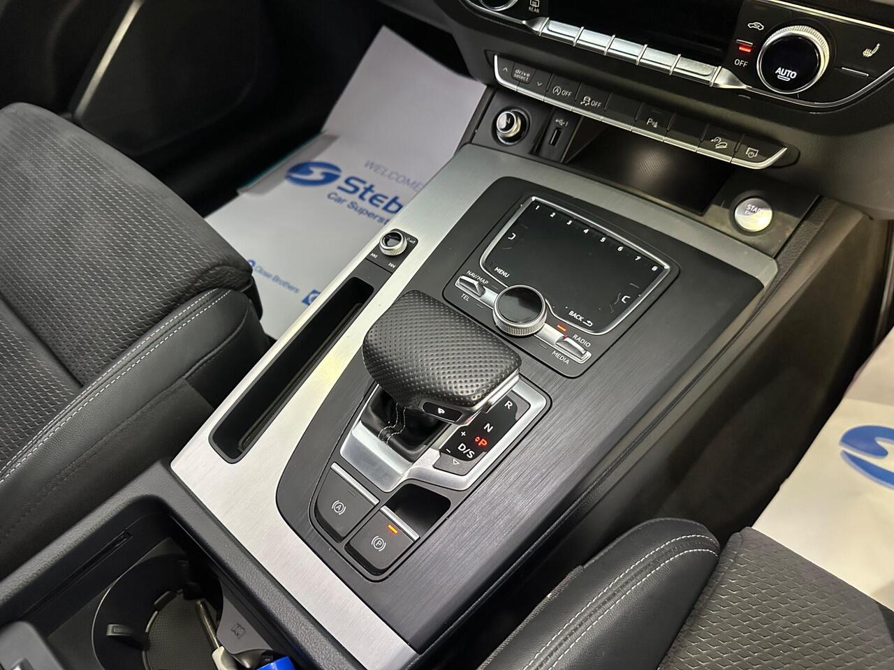 Audi Q5 YX19ODE