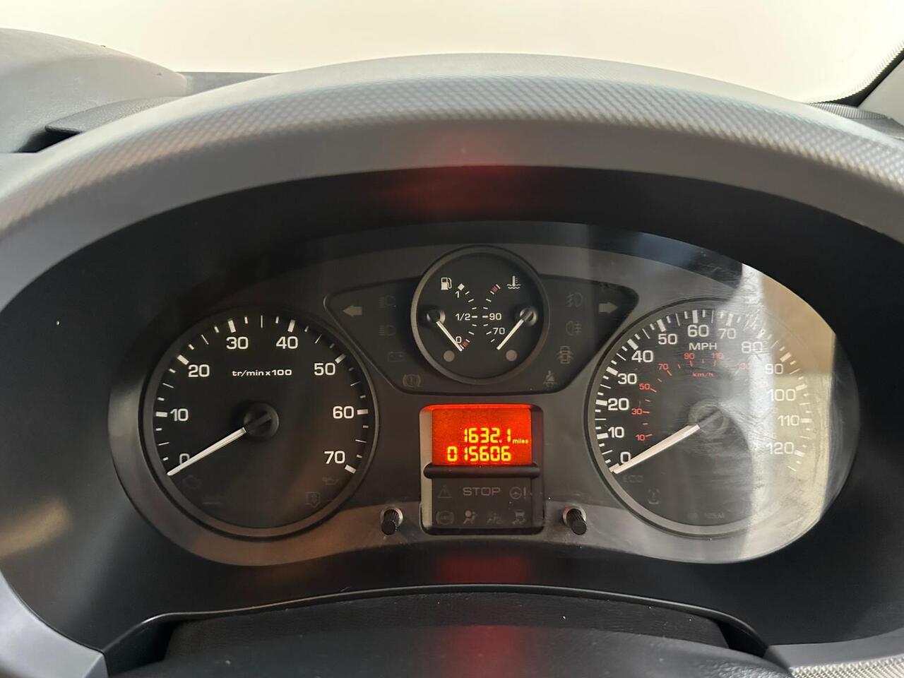 Peugeot Partner AE66JVR