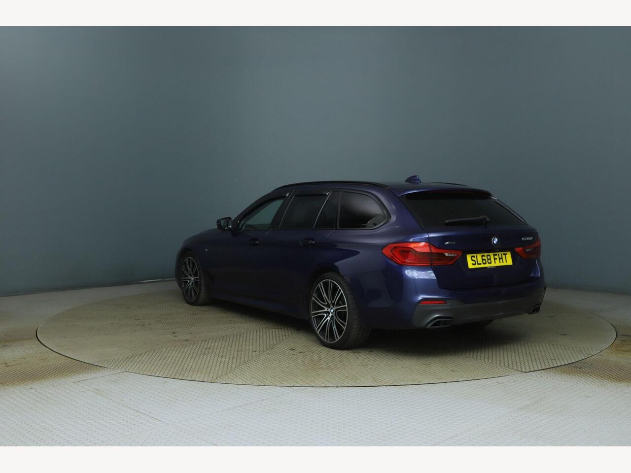 BMW 5 Series SL68FHT