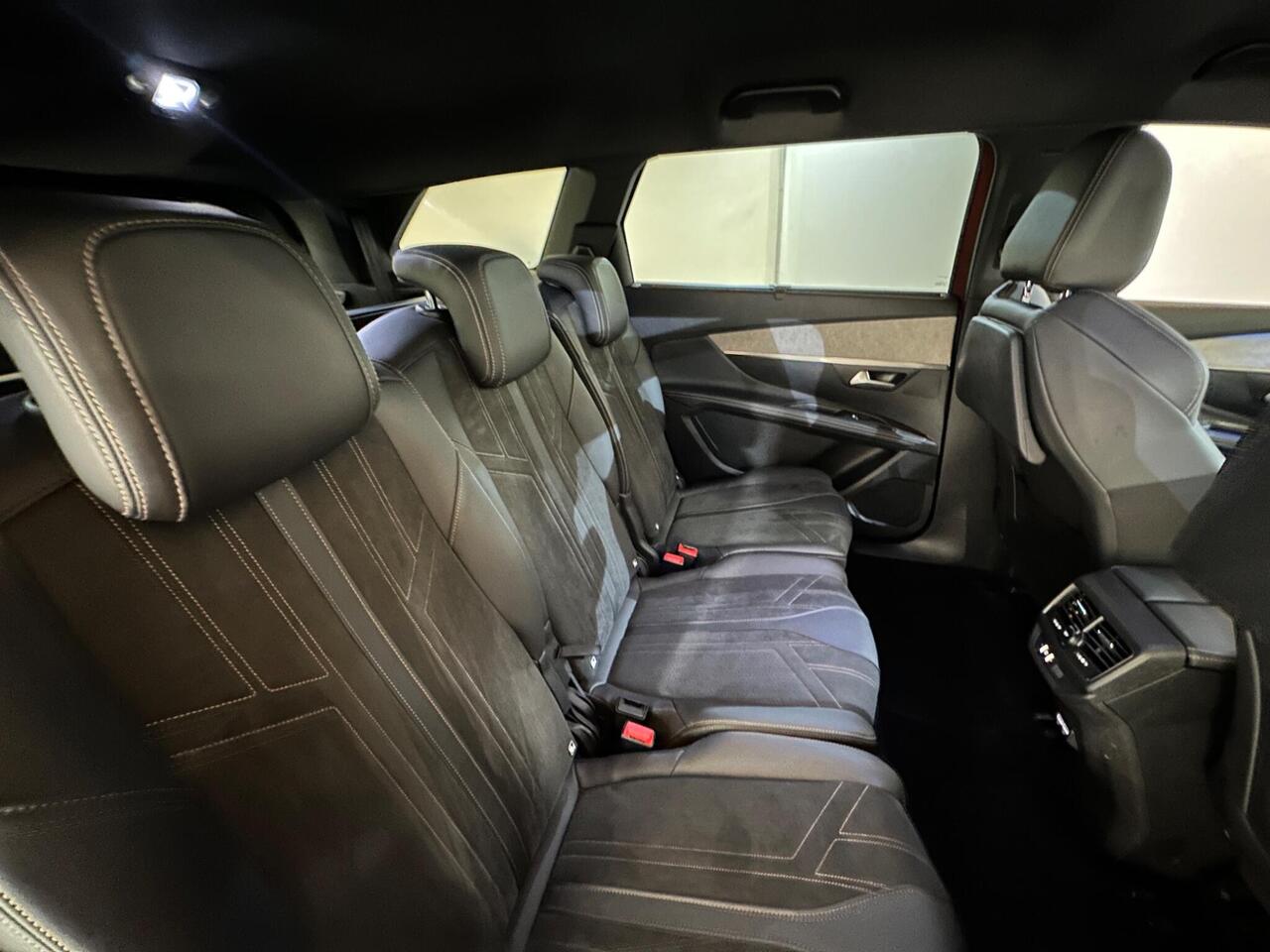 Peugeot 5008 YP21AXZ