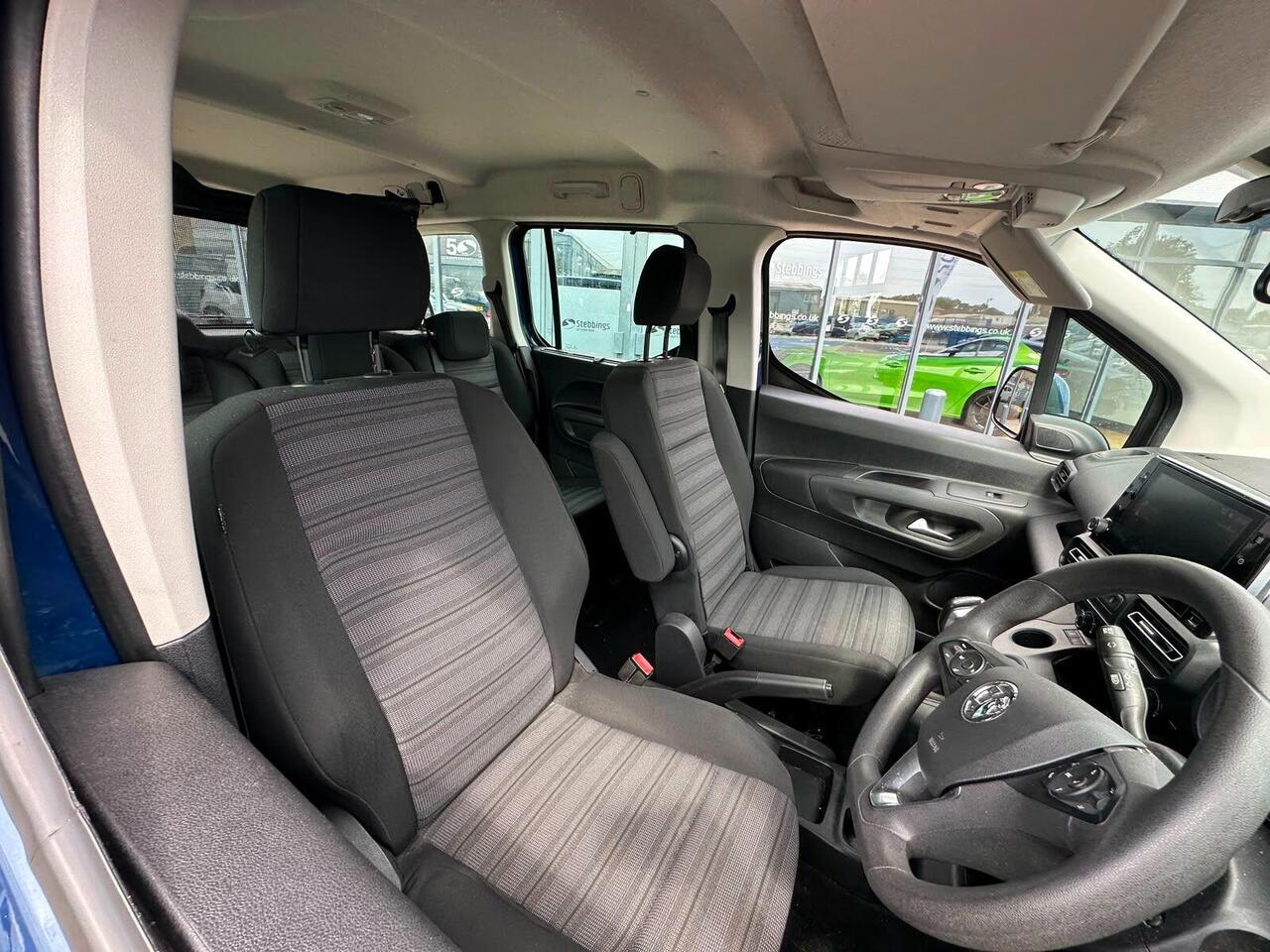 Vauxhall Combo Life AW19SXU