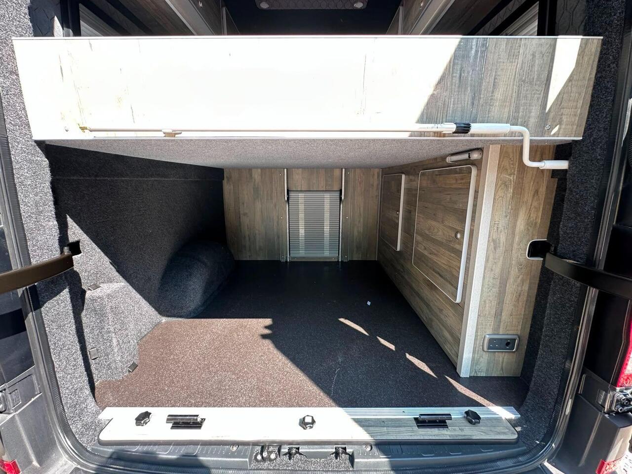 Volkswagen Crafter DX26ZHU