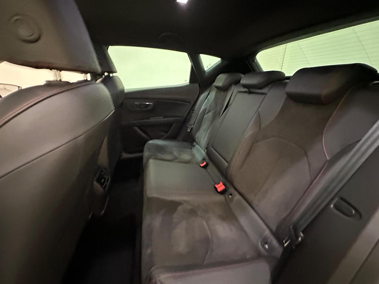 SEAT Leon YA69LHE