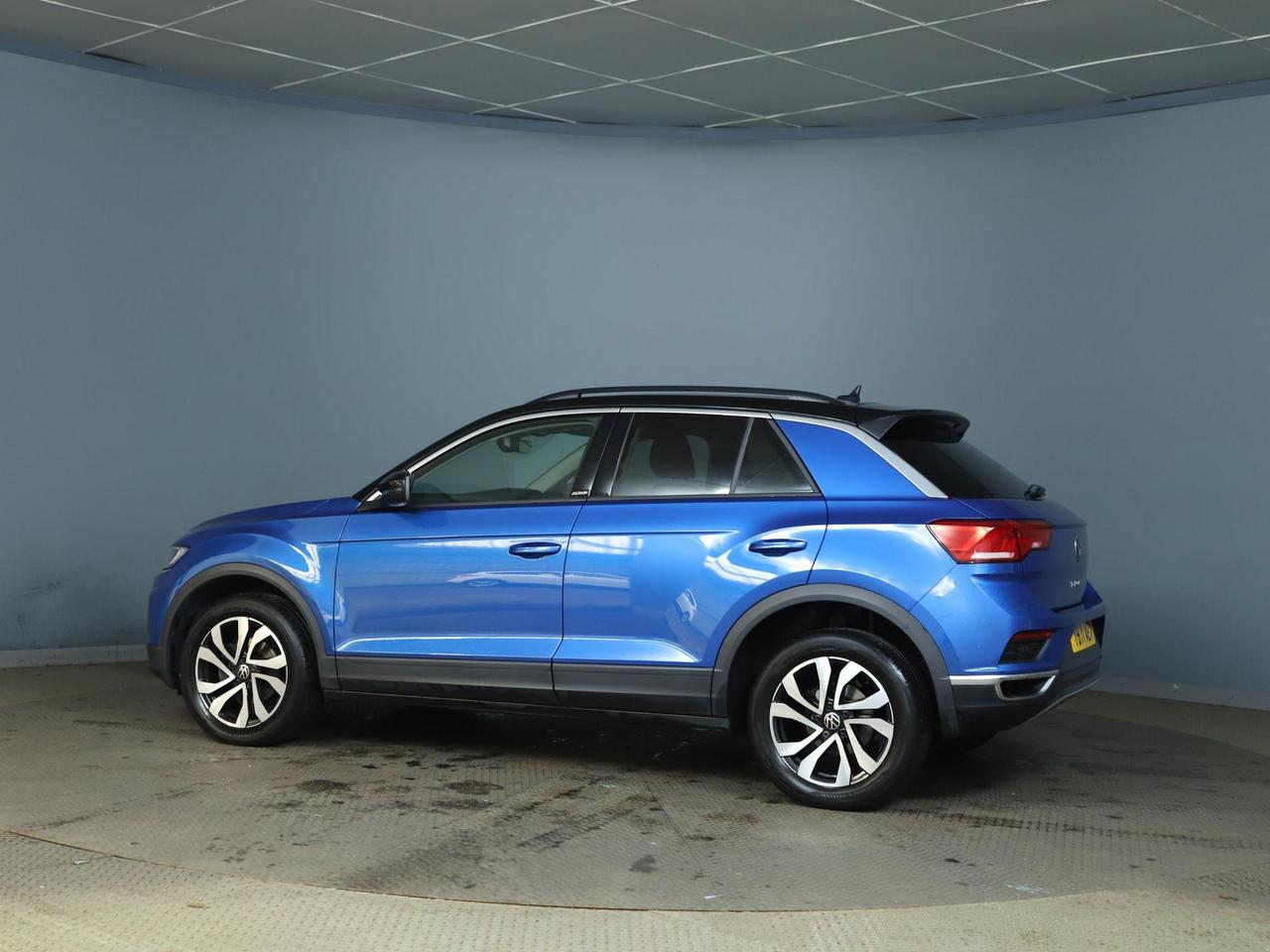 Volkswagen T-Roc YD71AEV