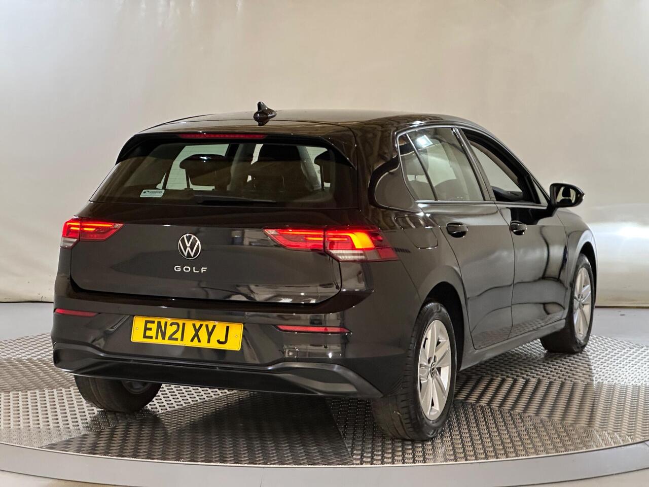 Volkswagen Golf EN21XYJ