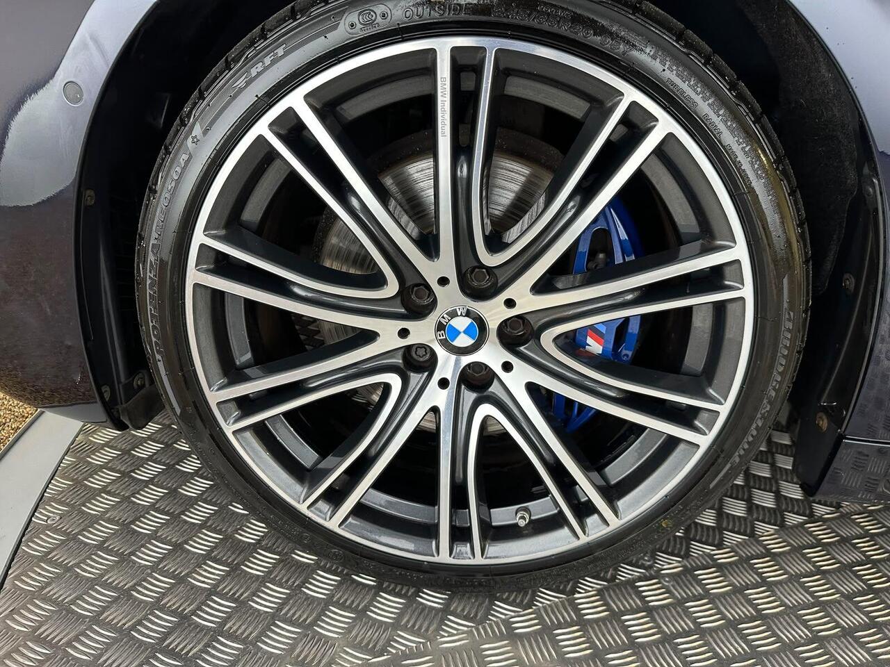 BMW 5 Series YB69BXN