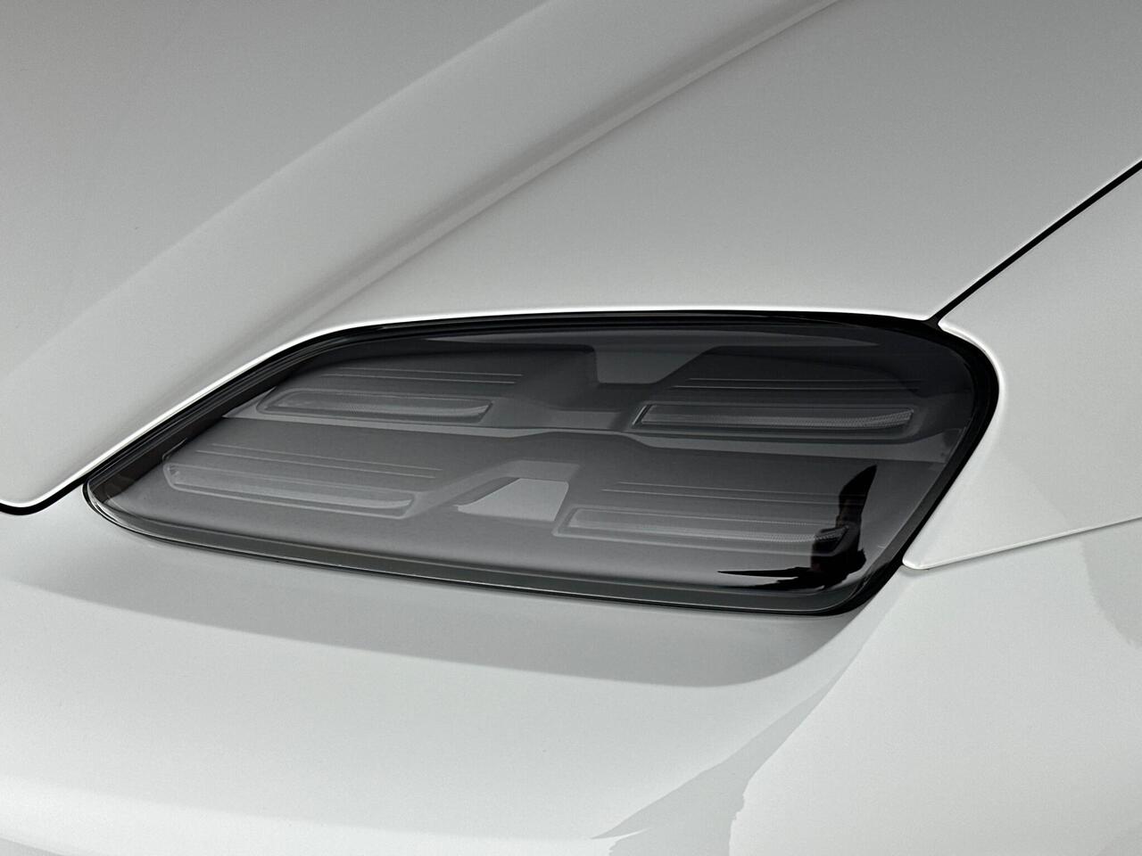 Porsche Macan FD74LXY