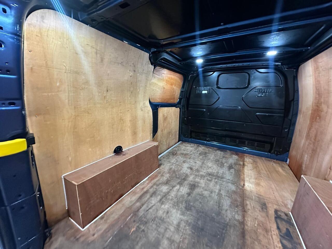 Ford Transit Custom OV69LGC